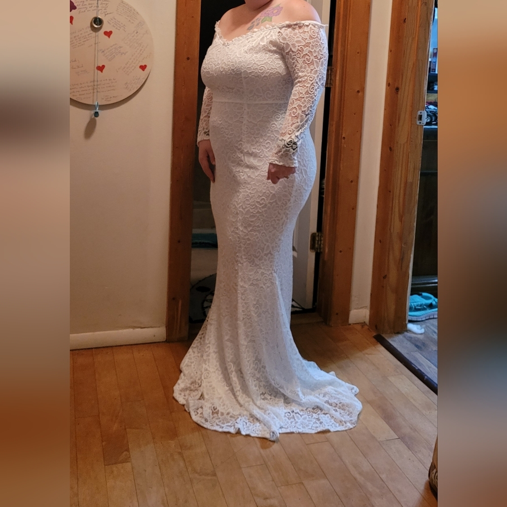 White Off-Shoulder Long Sleeve Bridal Gown